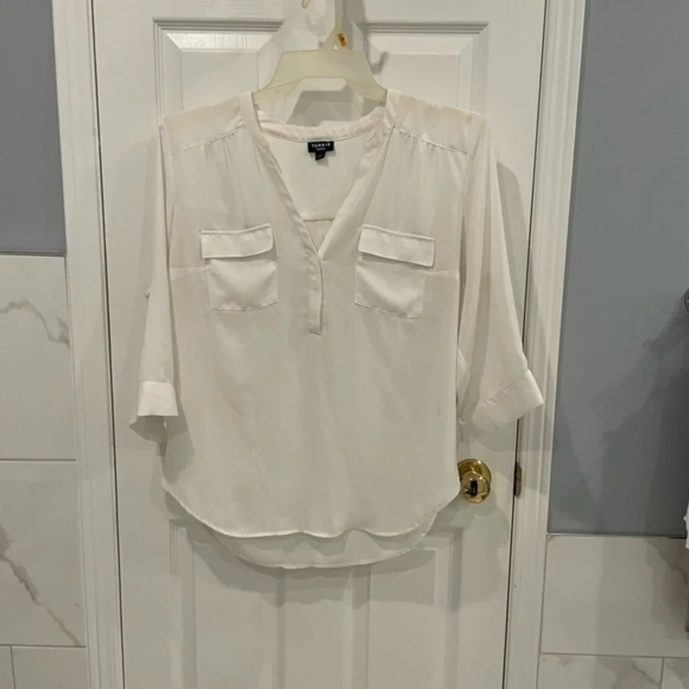 Torrid | Semi Sheer White Chiffon Blouse - Picture 11 of 15